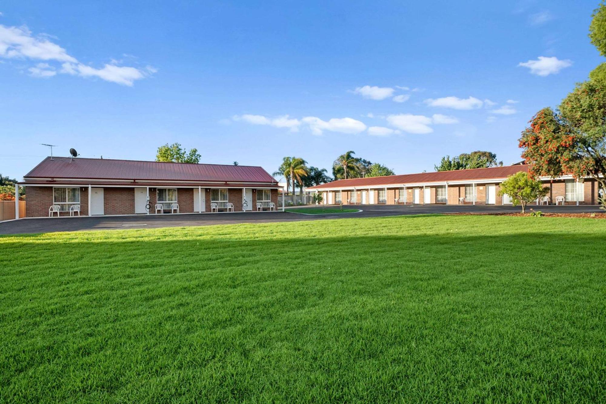 Econo Lodge Border Gateway โวดองกา ภายนอก รูปภาพ